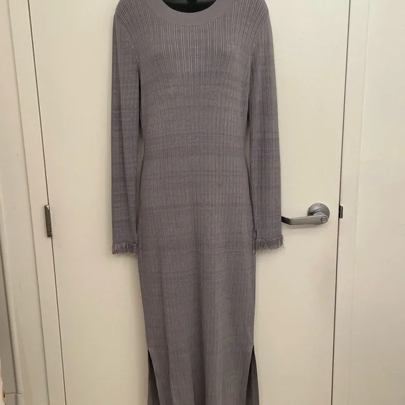 Grey knit dress - Picture 3 of 3